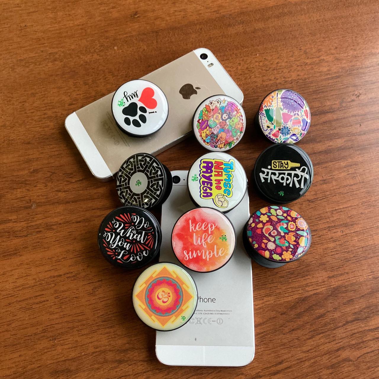 📱 Hold It in Style – Quirky Phone Grips That Speak You!